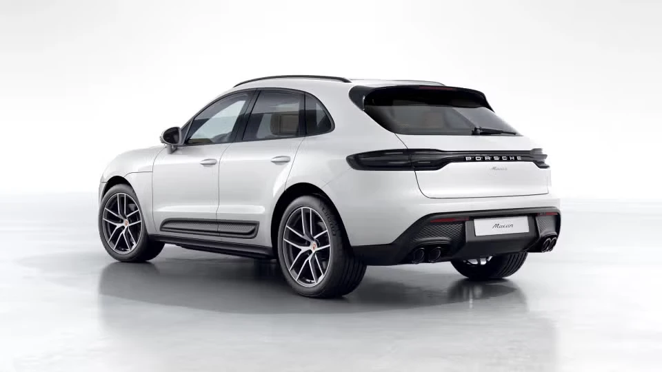 2026 Porsche Macan - Image 19 of 31