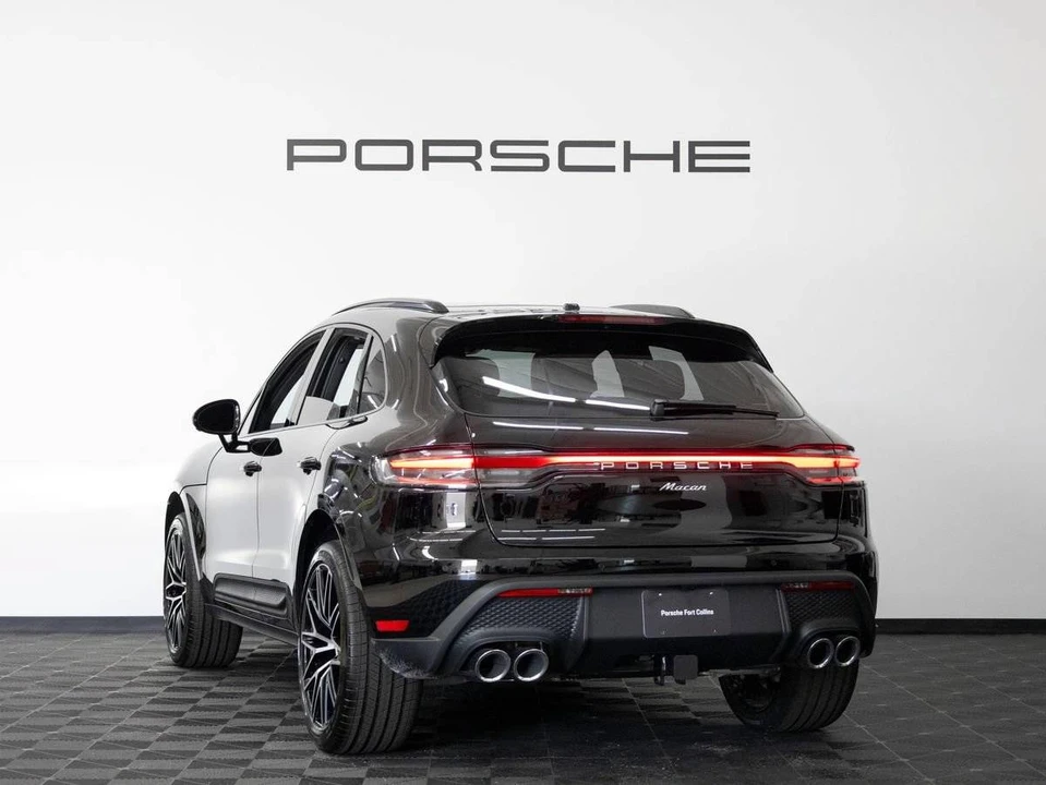 2026 Porsche Macan Electric - Image 3 of 5
