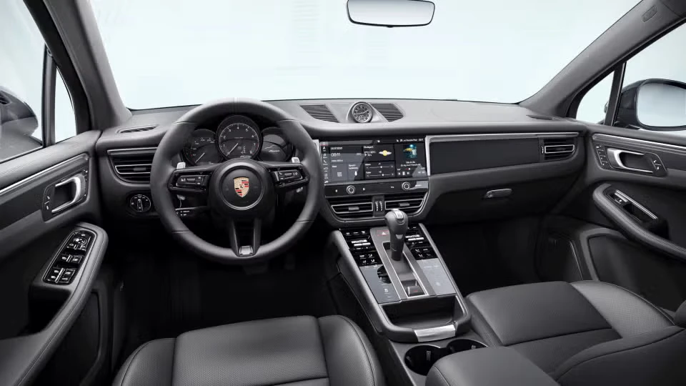 2026 Porsche Macan - Image 27 of 30
