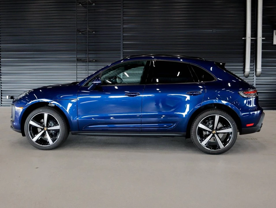 2026 Porsche Macan Electric - Image 2 of 5