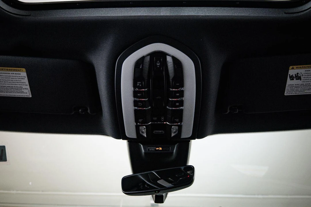2026 Porsche Macan - Image 20 of 29