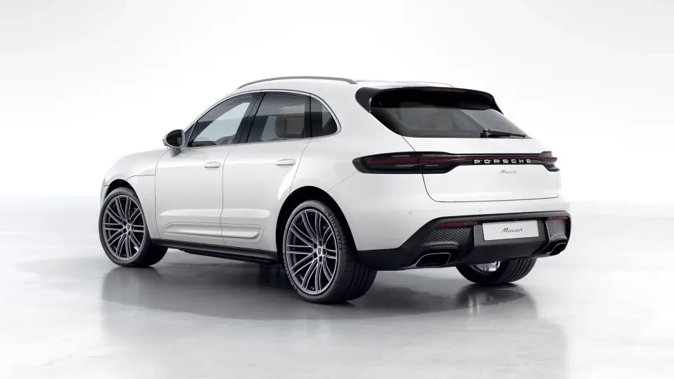 2026 Porsche Macan - Image 23 of 31