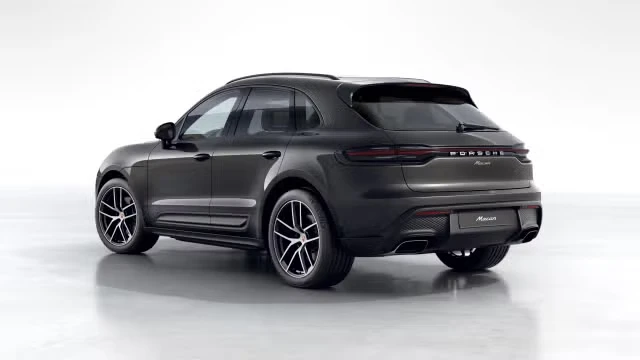 2026 Porsche Macan - Image 18 of 31