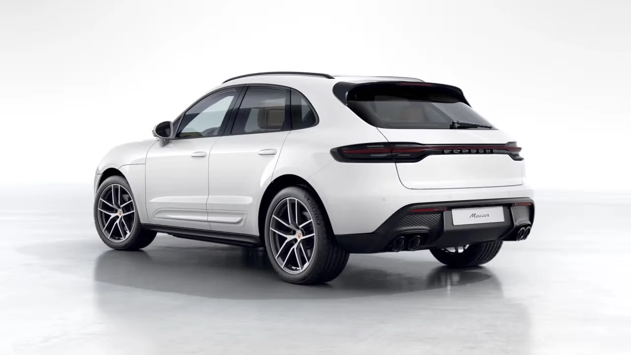 2026 Porsche Macan - Image 20 of 31