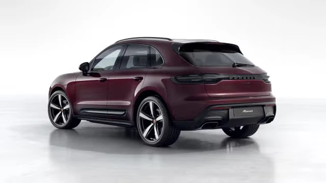 2026 Porsche Macan - Image 18 of 31