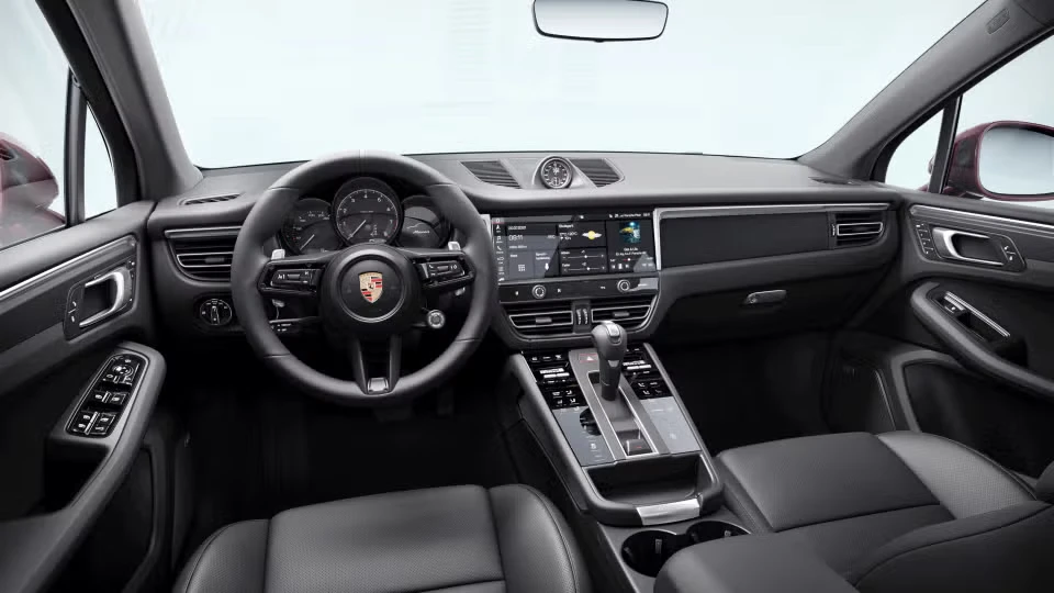 2026 Porsche Macan - Image 27 of 31