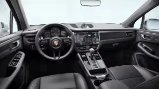 2026 Porsche Macan - Image 25 of 31