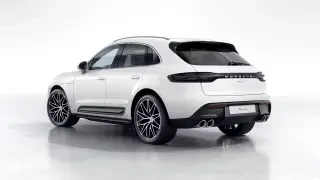 2026 Porsche Macan - Image 21 of 31