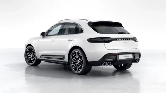 2026 Porsche Macan - Image 22 of 31