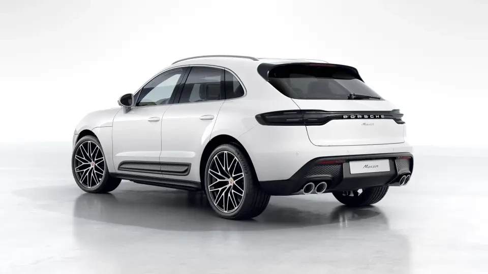 2026 Porsche Macan - Image 23 of 31