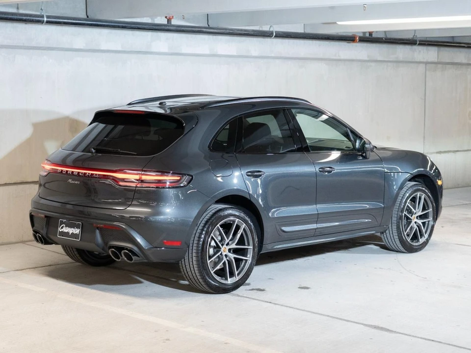 2026 Porsche Macan Electric - Image 9 of 28