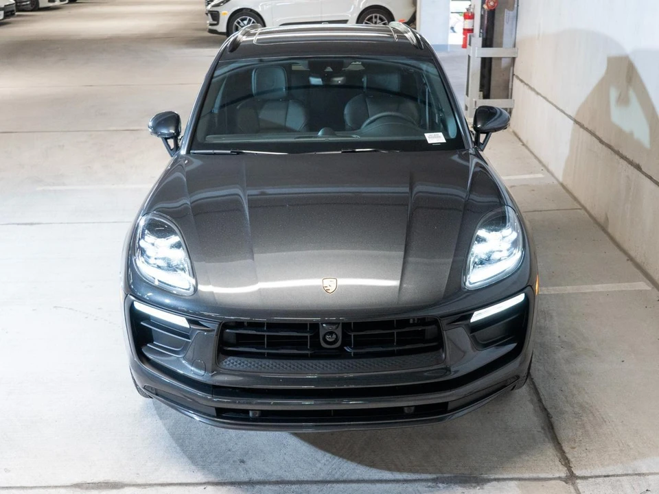 2026 Porsche Macan Electric - Image 6 of 28