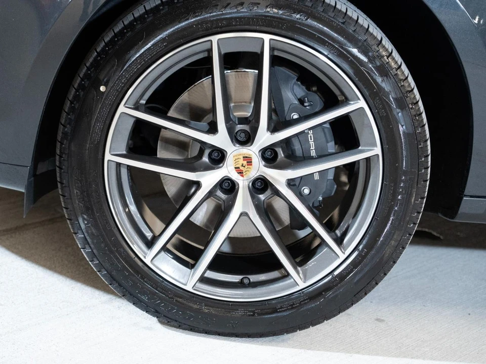2026 Porsche Macan Electric - Image 11 of 28