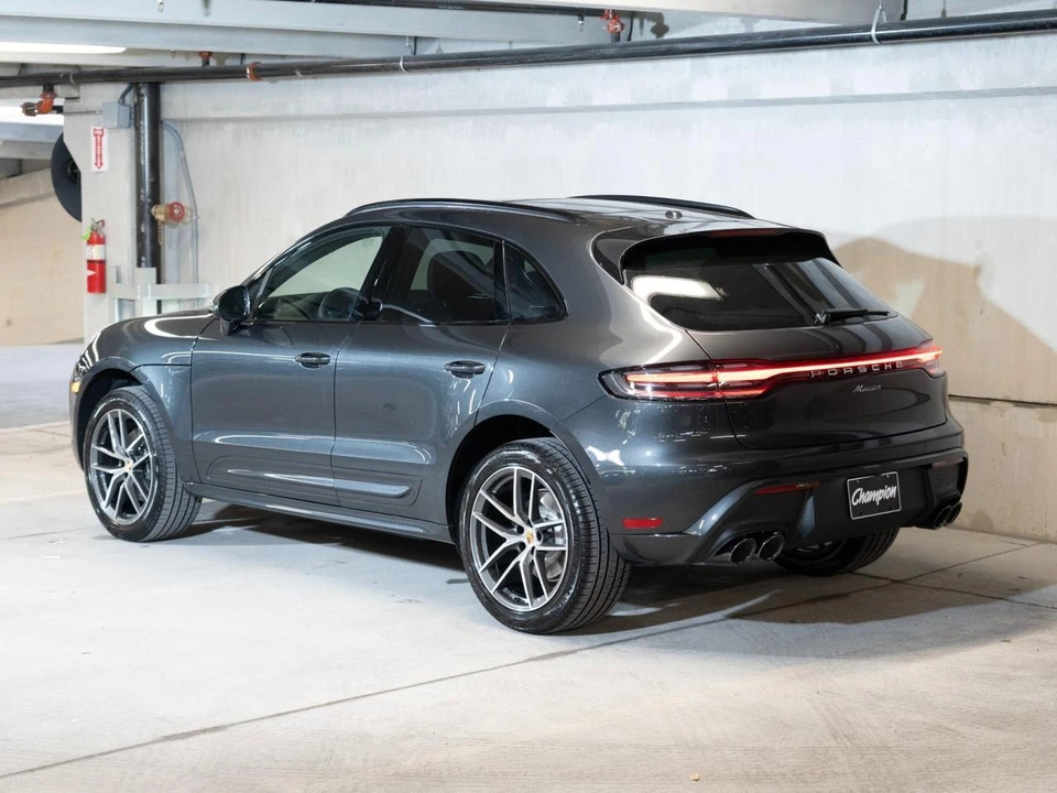 2026 Porsche Macan Electric - Image 3 of 28