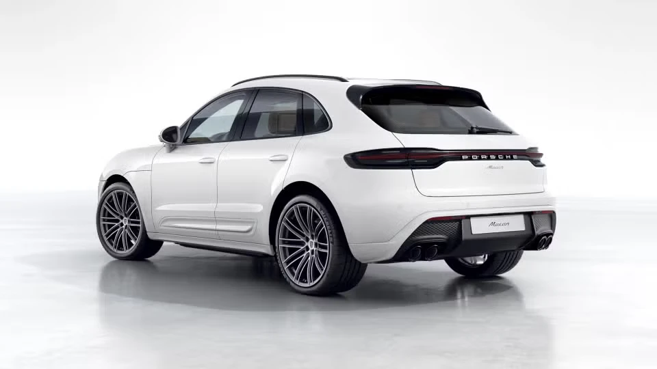 2026 Porsche Macan - Image 19 of 30