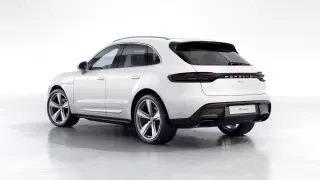 2026 Porsche Macan - Image 21 of 30