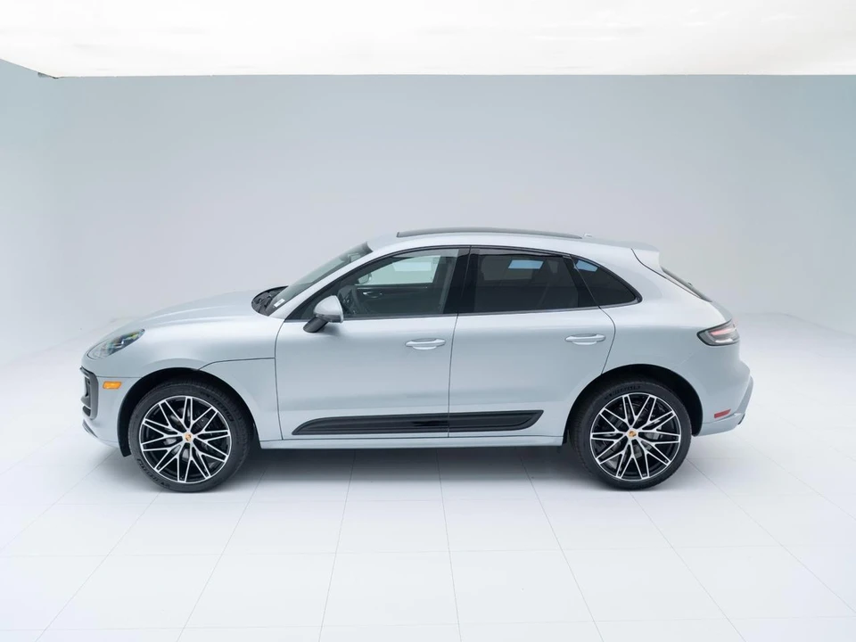 2026 Porsche Macan Electric - Image 2 of 29