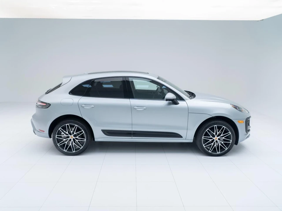 2026 Porsche Macan Electric - Image 8 of 29