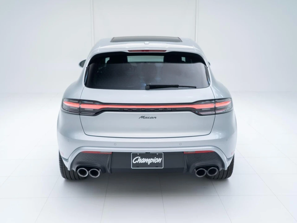 2026 Porsche Macan Electric - Image 10 of 29