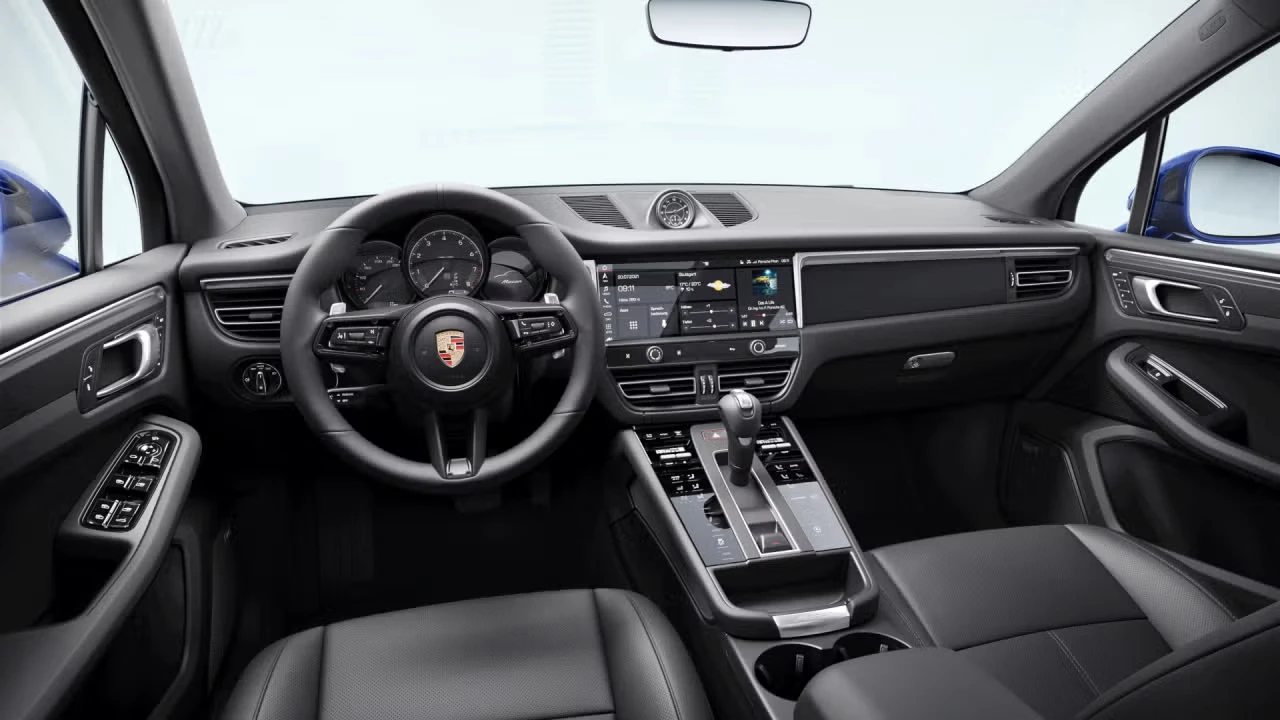 2026 Porsche Macan - Image 28 of 30