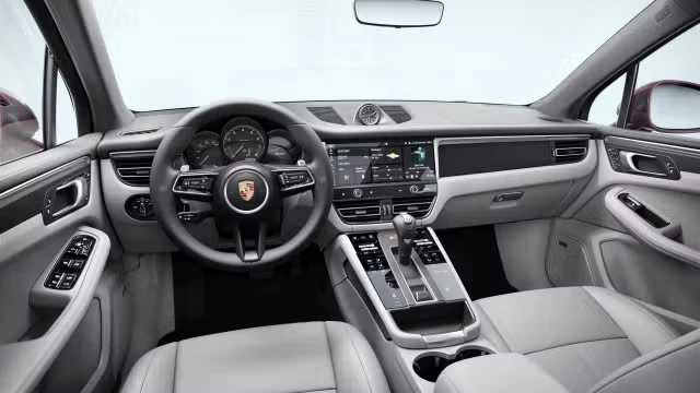 2026 Porsche Macan - Image 26 of 30