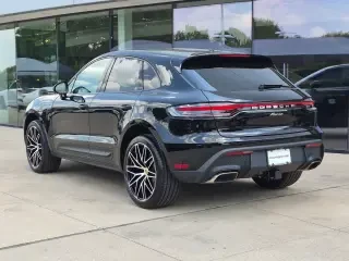 2026 Porsche Macan Electric - Image 21 of 31