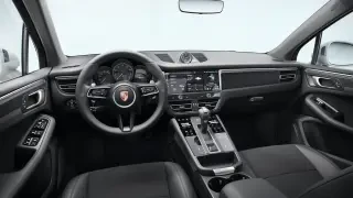 2026 Porsche Macan - Image 29 of 31