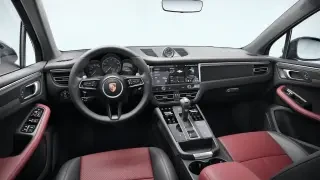 2026 Porsche Macan - Image 29 of 31