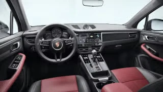 2026 Porsche Macan - Image 25 of 31