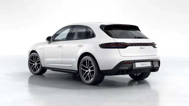 2026 Porsche Macan - Image 22 of 30