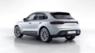2026 Porsche Macan - Image 17 of 30