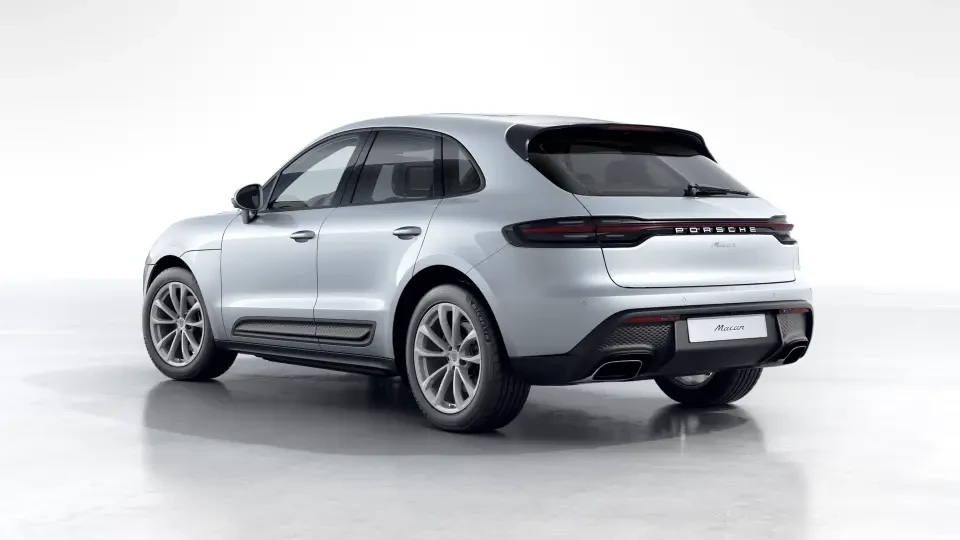 2026 Porsche Macan - Image 23 of 30