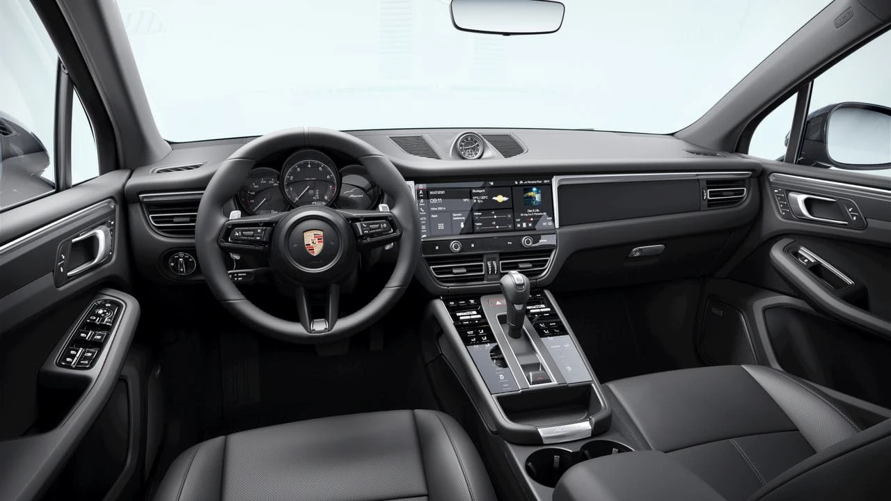 2026 Porsche Macan - Image 9 of 10