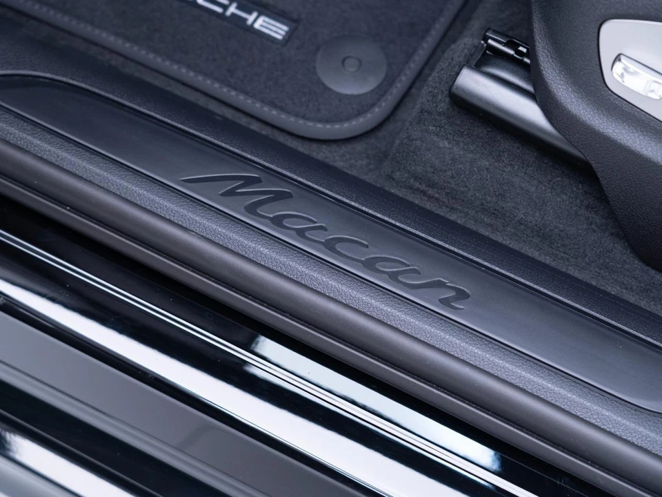 2026 Porsche Macan - Image 12 of 26
