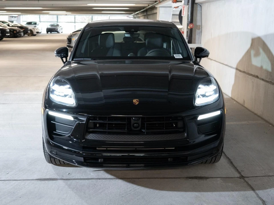 2026 Porsche Macan - Image 10 of 26