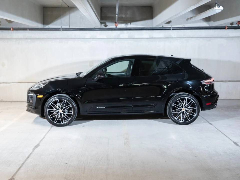 2026 Porsche Macan - Image 2 of 26
