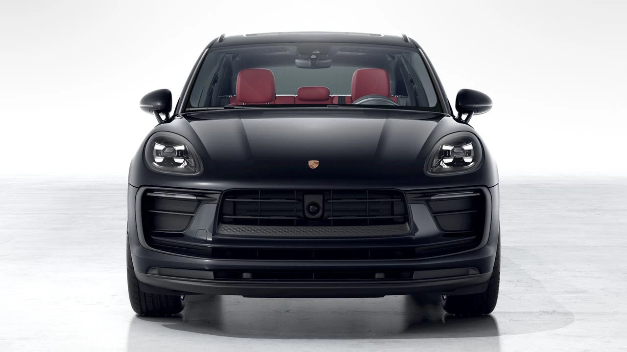 2026 Porsche Macan Electric - Image 8 of 10
