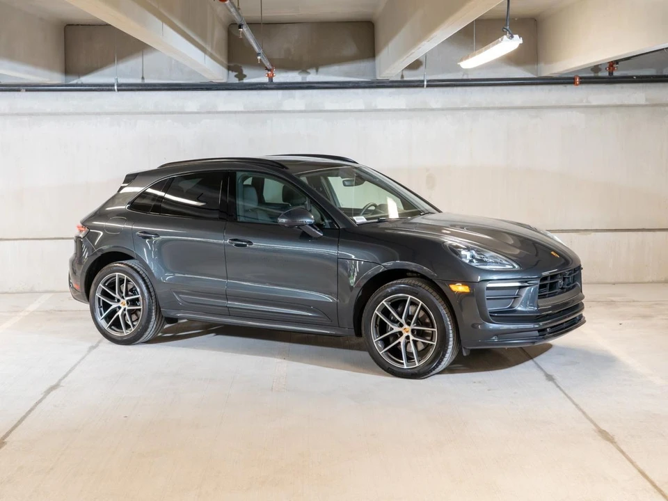 2026 Porsche Macan - Image 10 of 29
