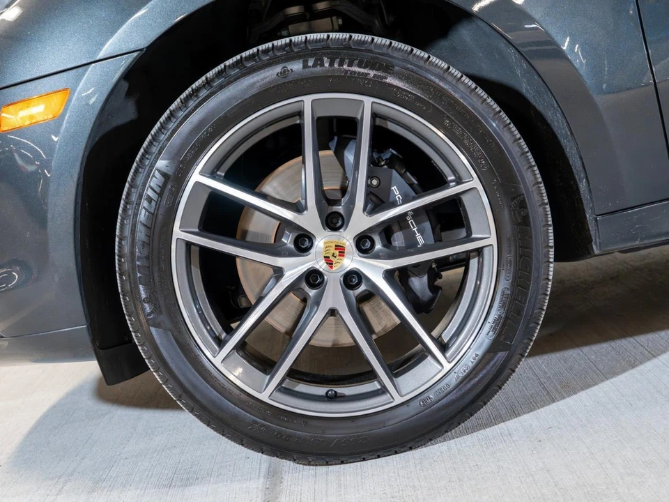 2026 Porsche Macan - Image 12 of 29