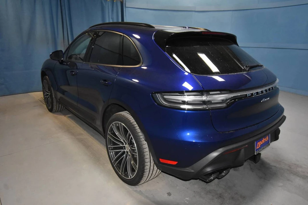2026 Porsche Macan Electric - Image 3 of 4