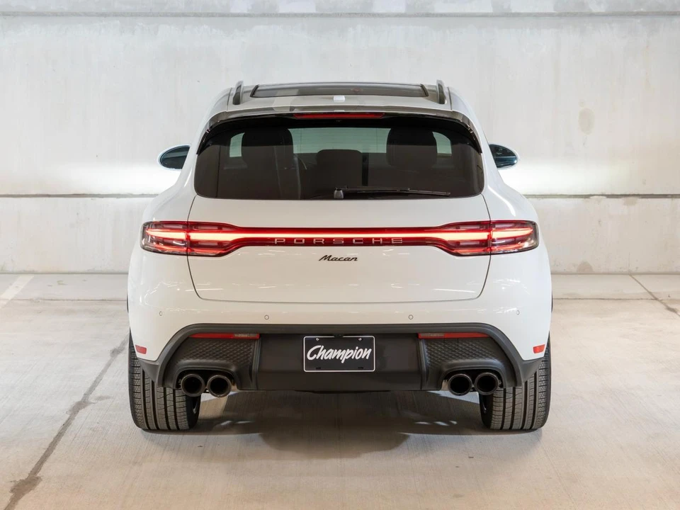 2026 Porsche Macan - Image 7 of 31