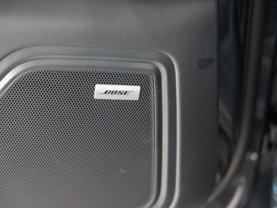 2026 Porsche Macan Electric - Image 19 of 30