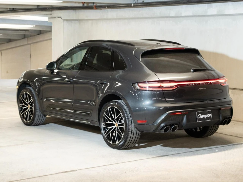 2026 Porsche Macan Electric - Image 4 of 30