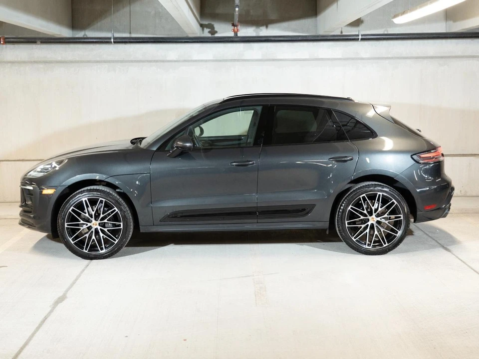 2026 Porsche Macan Electric - Image 3 of 30