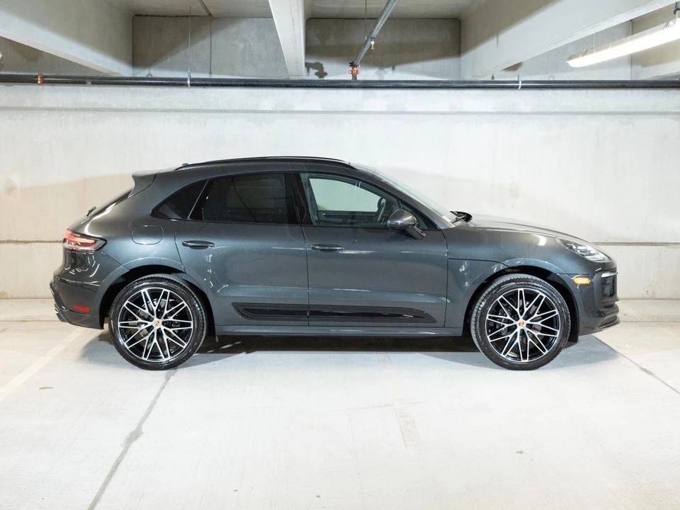2026 Porsche Macan Electric - Image 9 of 30