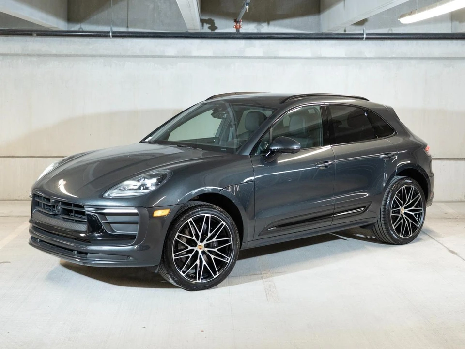 2026 Porsche Macan Electric - Image 2 of 30