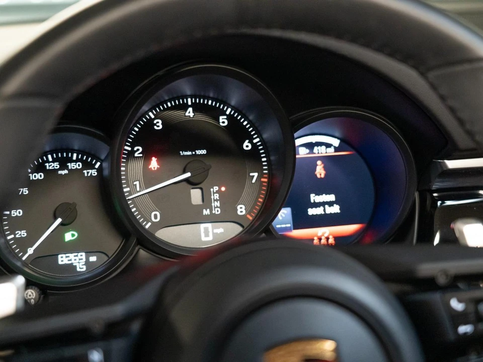 2026 Porsche Macan Electric - Image 20 of 30