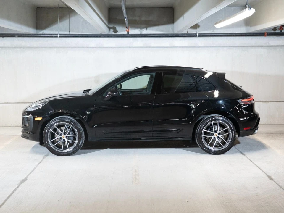 2026 Porsche Macan Electric - Image 3 of 30
