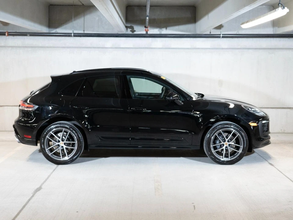 2026 Porsche Macan Electric - Image 9 of 30