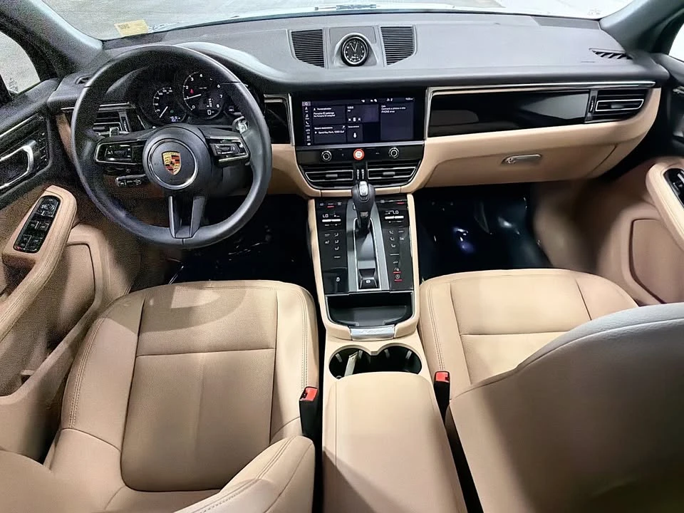 2026 Porsche Macan Electric - Image 10 of 18